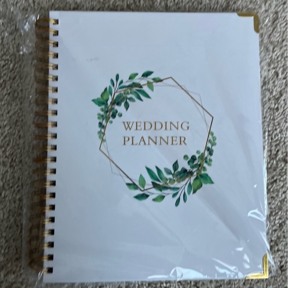 Wedding Planner and Pen Bundle - NWT - Picture 13 of 13